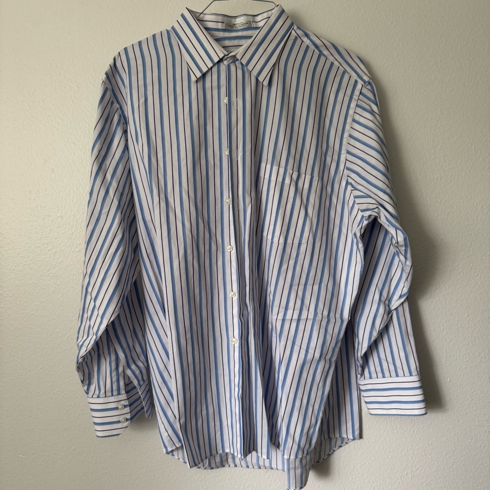 Van Heusen Men’s Dress Shirt XL | Blue & White Striped | Wrinkle-Free $15